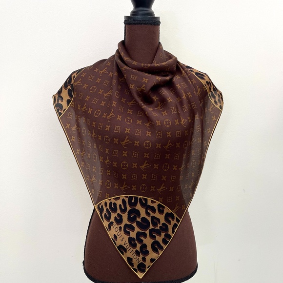 Louis Vuitton Accessories - New Louis Vuitton Scarf Leopard Print Monogram Flower Silk Wrap
